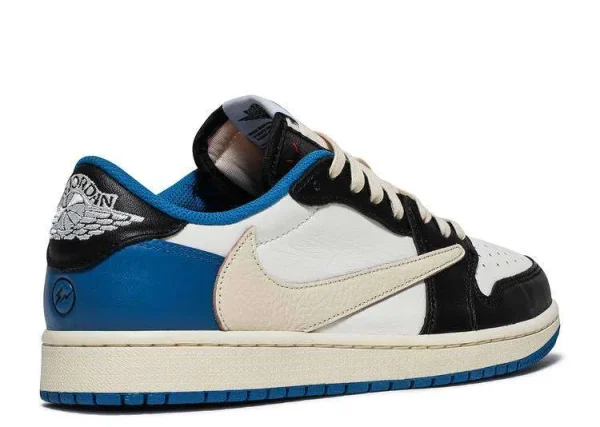 AIR JORDAN 1 LOW TRAVIS SCOTT X FRAGMENT - Imagen 3