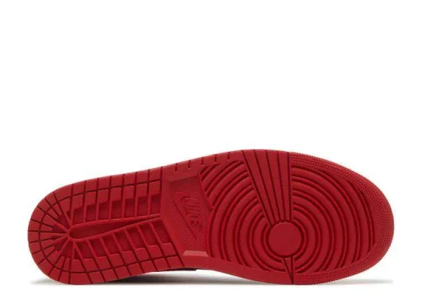 AIR JORDAN 1 MID 'ALTERNATE BRED' - Imagen 4