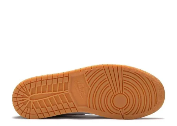 AIR JORDAN 1 MID 'TAN GUM' - Imagen 4