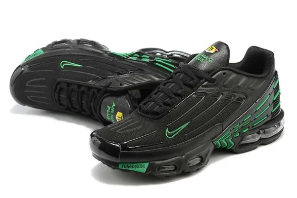 AIR MAX PLUS TN 3 'BLACK GREEN' - Imagen 4