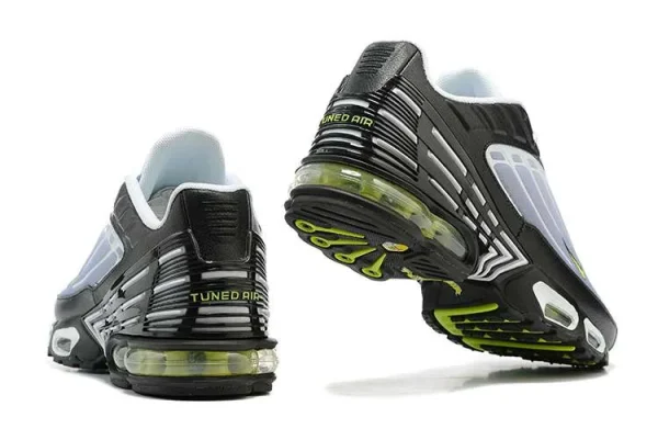AIR MAX PLUS TN 3 'BLACK GREY VOLT' - Imagen 3