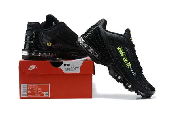 AIR MAX PLUS TN 3 'BLACK JUST DO IT' - Imagen 2