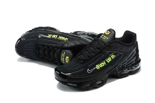 AIR MAX PLUS TN 3 'BLACK JUST DO IT' - Imagen 4