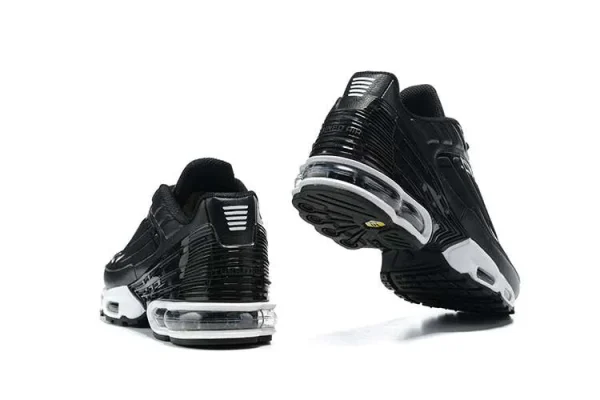 AIR MAX PLUS TN 3 'BLACK WHITE' - Imagen 3