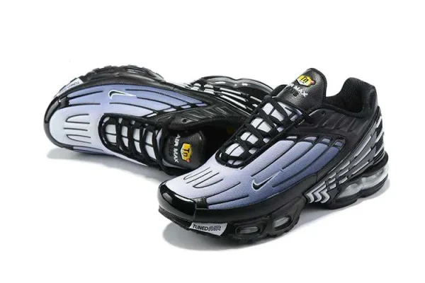 AIR MAX PLUS TN 3 'FADE CLOUD' - Imagen 3