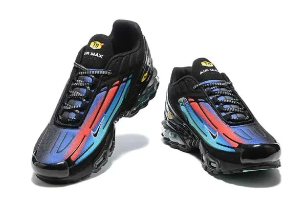 AIR MAX PLUS TN 3 'HALF RAINBOW' - Imagen 2