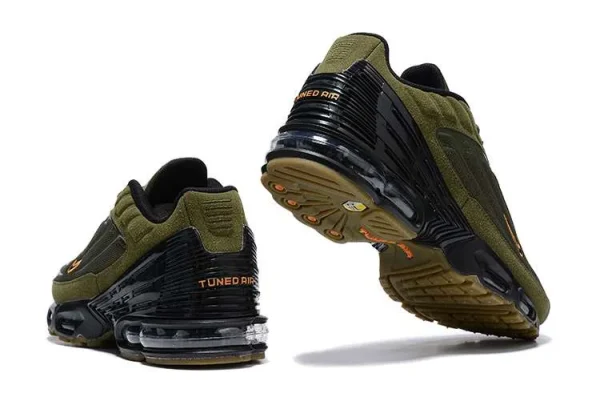 AIR MAX PLUS TN 3 'KHAKI ORANGE PUNCH' - Imagen 3