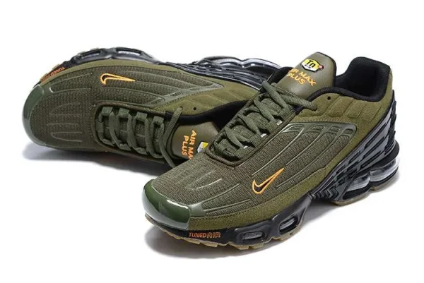 AIR MAX PLUS TN 3 'KHAKI ORANGE PUNCH' - Imagen 4