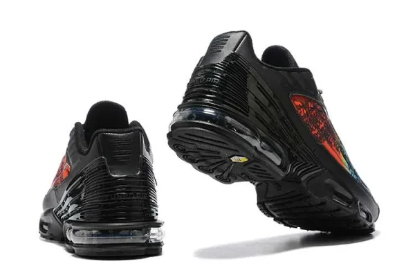 AIR MAX PLUS TN 3 'RAINBOW GRADIENT' - Imagen 4