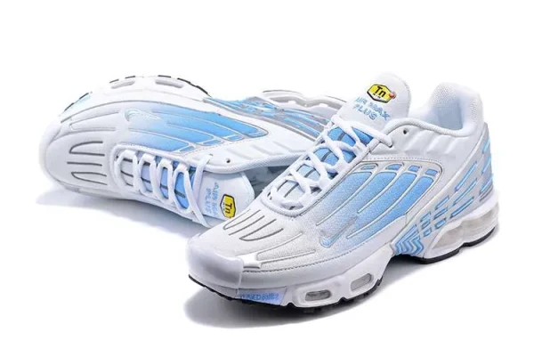 AIR MAX PLUS TN 3 'SKY BLUE GRADIENT' - Imagen 3