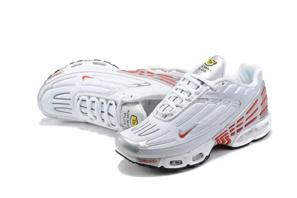 AIR MAX PLUS TN 3 'WHITE METALLIC RED' - Imagen 3