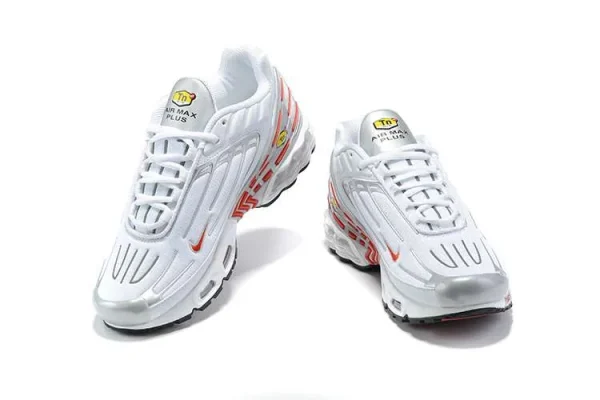 AIR MAX PLUS TN 3 'WHITE METALLIC RED' - Imagen 4