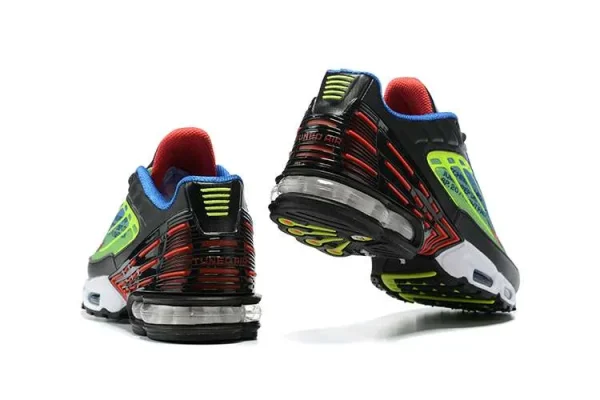 AIR MAX PLUS TN 3 'WRITING VOLT' - Imagen 3