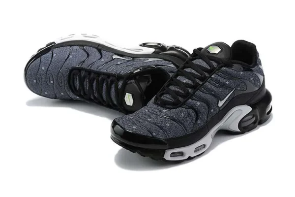 AIR MAX PLUS TN 'BLACK CHROME' - Imagen 3