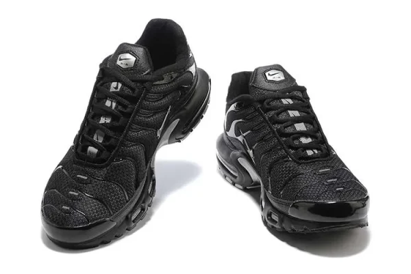 AIR MAX PLUS TN 'BLACK METALLIC SILVER' - Imagen 3