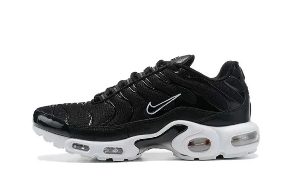 AIR MAX PLUS TN 'BLACK WHITE'