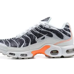 AIR MAX PLUS TN 'CRATER'