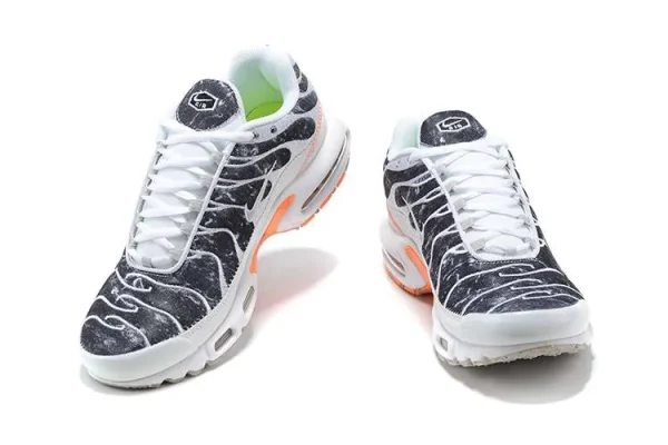 AIR MAX PLUS TN 'CRATER' - Imagen 4
