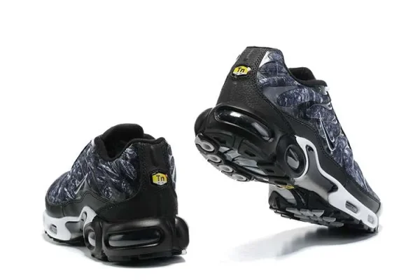 AIR MAX PLUS TN 'DARK SMOKE GREY' - Imagen 3