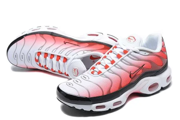 AIR MAX PLUS TN 'FIRE' - Imagen 2