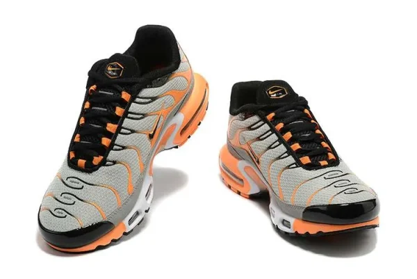 AIR MAX PLUS TN 'GREY SAFETY ORANGE' - Imagen 2