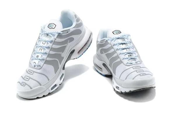 AIR MAX PLUS TN 'GRIND SMOKE' - Imagen 2