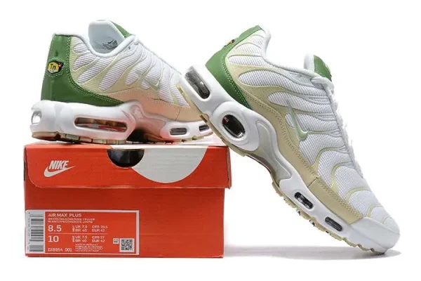 AIR MAX PLUS TN 'LIGHT BONE HONYDEW ALLIGATOR' - Imagen 2