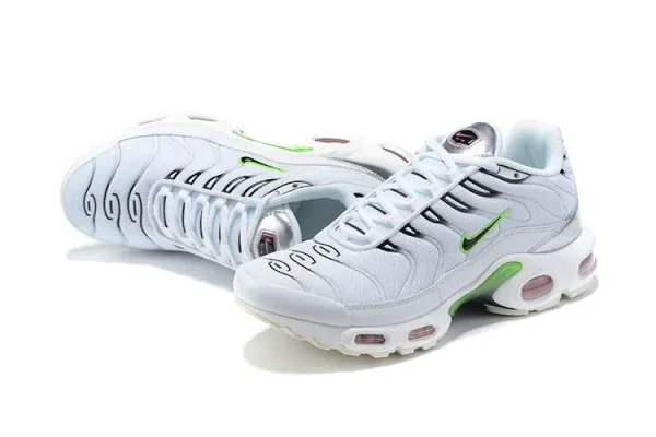 AIR MAX PLUS TN 'NEON METALLIC SILVER' - Imagen 3