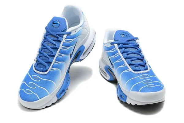 AIR MAX PLUS TN 'SKY FADE' - Imagen 4