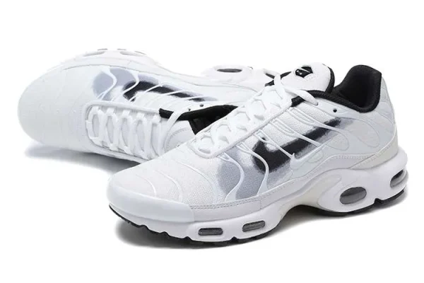 AIR MAX PLUS TN 'SPRAY PAINT SWOOSH' - Imagen 3