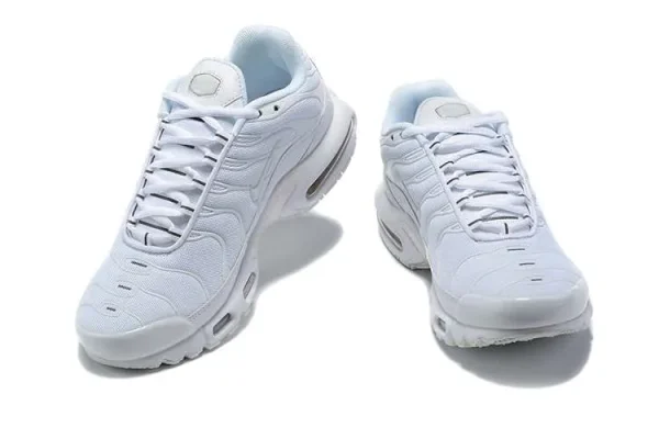 AIR MAX PLUS TN 'TRIPLE WHITE' - Imagen 3