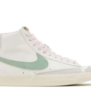 BLAZER MID 77' 'CERTIFIED FRESH SAIL ENAMED GREEN'