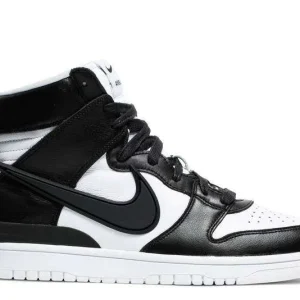 SB DUNK HIGH AMBUSH 'BLACK'