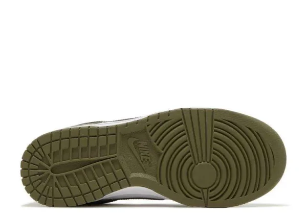 SB DUNK LOW 'MEDIUM OLIVE' - Imagen 4