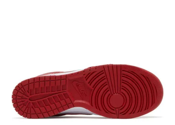 SB DUNK LOW 'TEAM RED' - Imagen 4