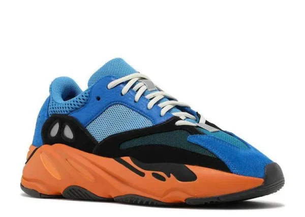 YEEZY BOOST 700 'BRIGHT BLUE' - Imagen 2