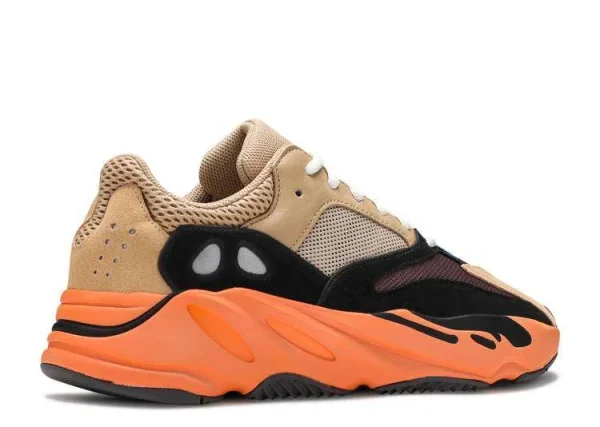 YEEZY BOOST 700 'ENFLAME AMBER' - Imagen 3