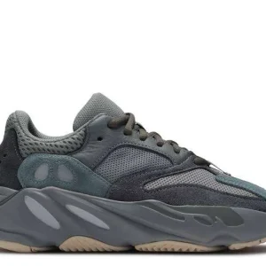 YEEZY BOOST 700 'TEAL BLUE'