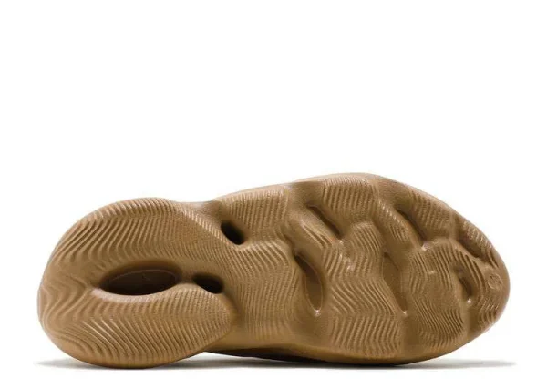 YEEZY FOAM RUNNER 'OCHRE' - Imagen 4