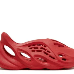 YEEZY FOAM RUNNER 'VERMILLON'